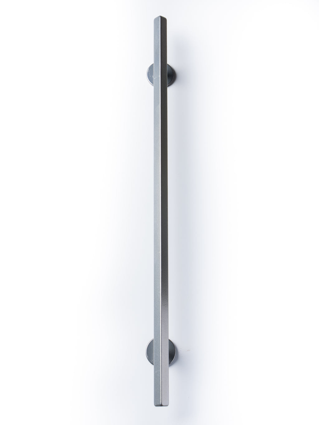 CRISP HANDLE – Douglas and Douglas